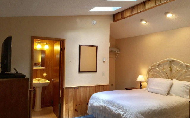 Outpost Inn