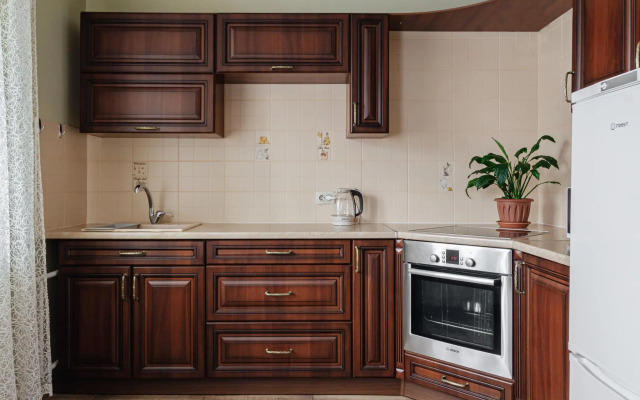 Апартаменты на улице Авиаторов 44