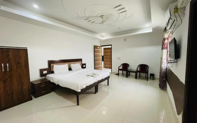 Oyo 63988 Hotel Dolphin