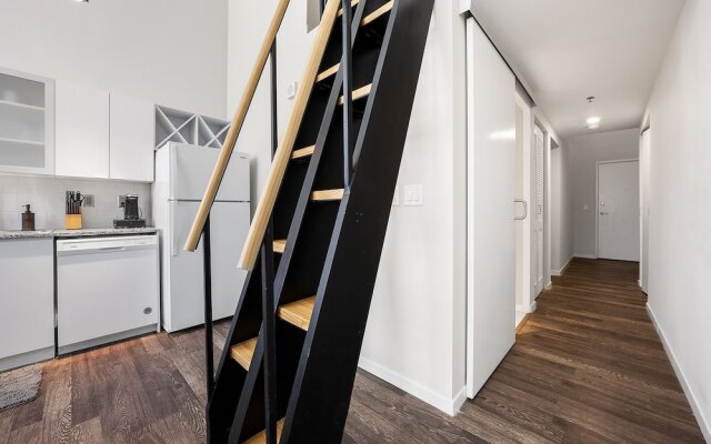 Cincinnati City Club Apartments by Airriva