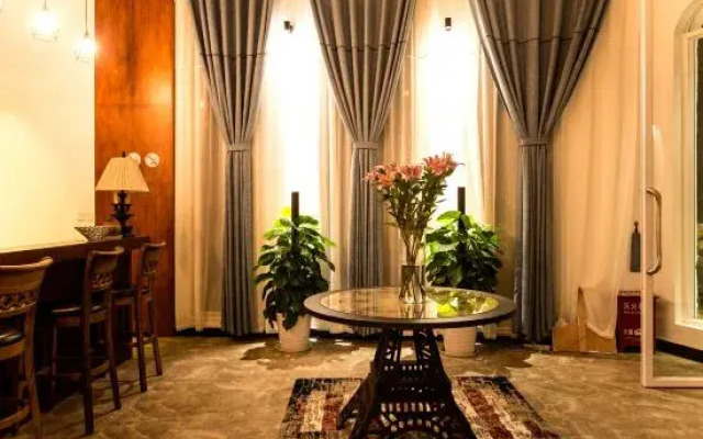 Sea Light Seascape Resort Hotel (Dali Yixi · Harbor Hotel)