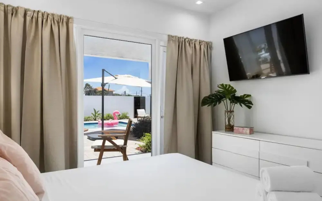 Newly Built Private Pool 3BR Parking Wi-fi