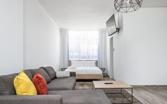 116 Illovo Mews Studio