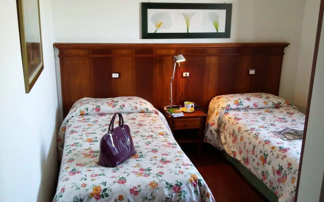 Hotel Porta Romana di Luce Hotels