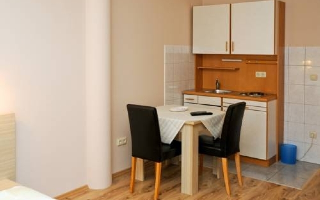 Guesthouse Ikar Zagreb Airport