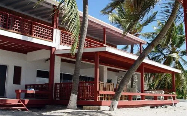 Fort Recovery Beachfront Villa & Suites Hotel