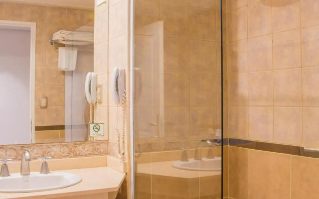 Howard Johnson by Wyndham Rio Cuarto Casino