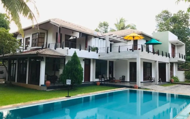 Siluni's Villa