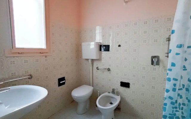 Studio With Balcony and Pool Access