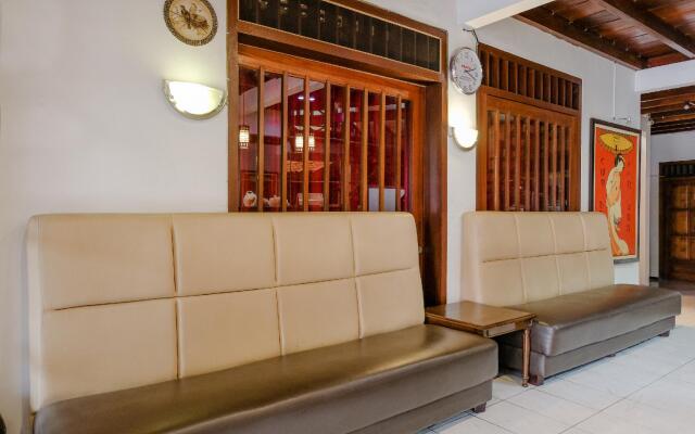 OYO 2060 Adam's Apple Family Guest House