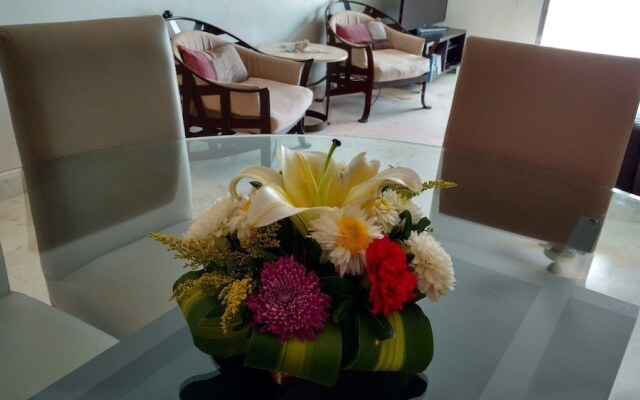 Vista Condominium by ChezPlaya