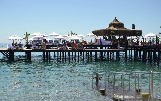 Emelda Sun Club Hotel