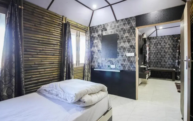 Glamwood Resort