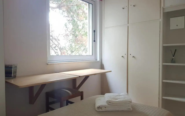 Spacious 2b/r Stay at Glyfada's Center
