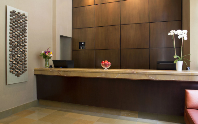 Executive Hotel Pacific