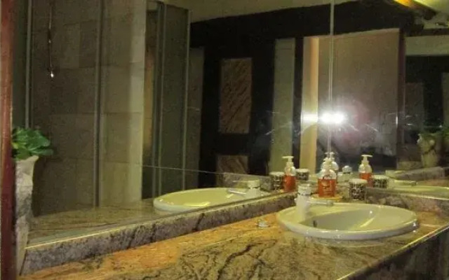 Ehlathini Game Lodge