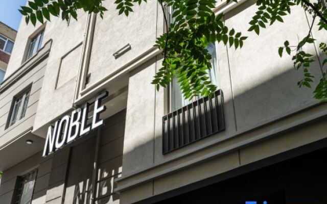 Noble Pangalti Hotel