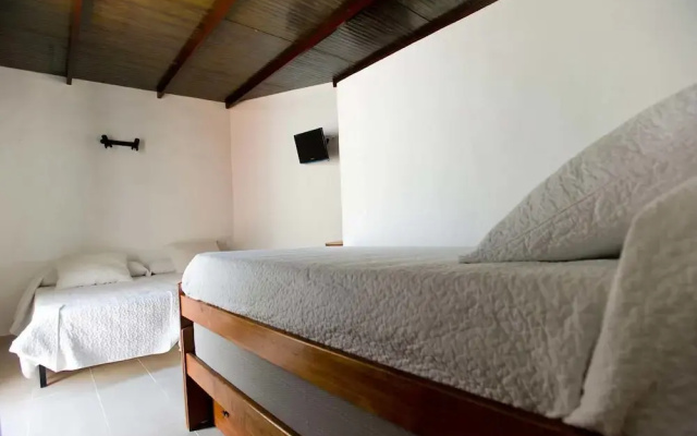 Hospederia Almundo by Alexandra Realty