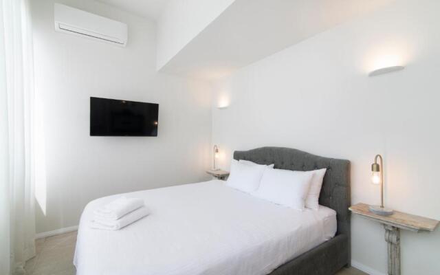 Rabin Square by TLV2RENT