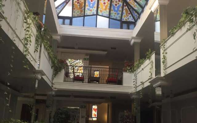Karsiyaka Otel