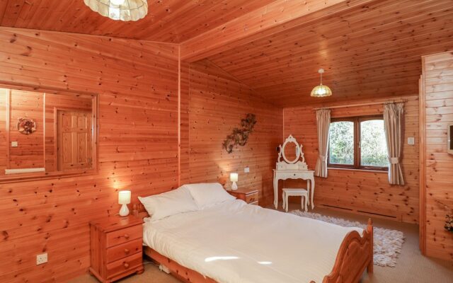 15 Amberwood