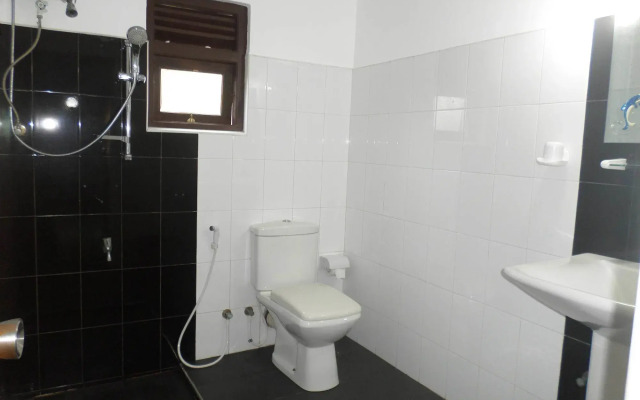 Thilaka City Hotel