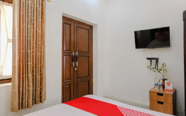 Ndalem Katong Guest House by OYO Rooms