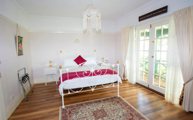 Rosebridge House Bed & Breakfast Adult Retreat