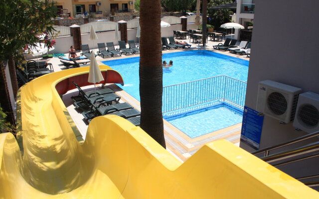 Palmea Hotel