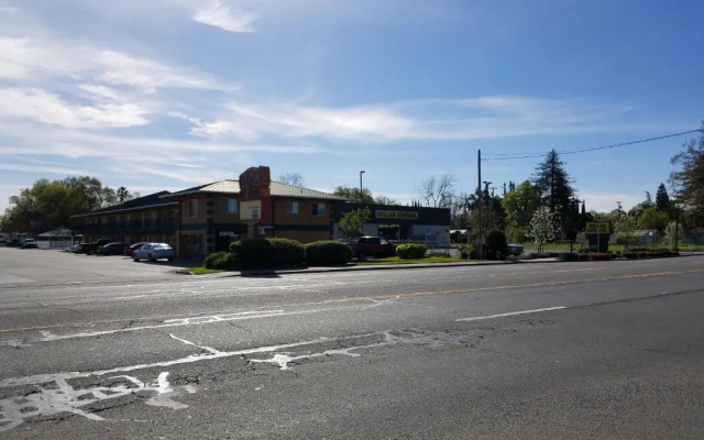 Gridley Inn & Rv Park