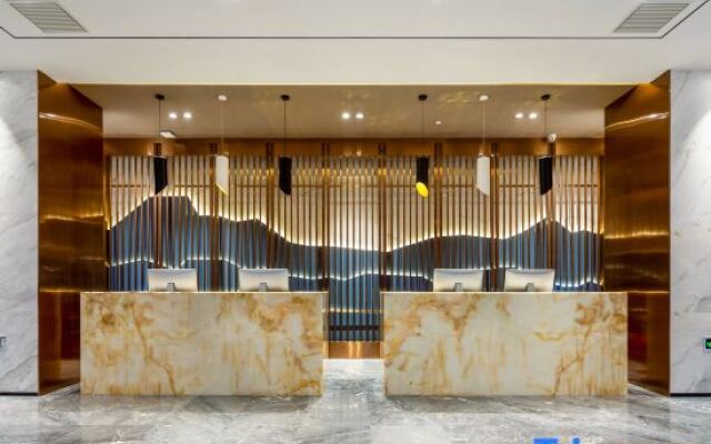 Sansheng Holiday Hotel