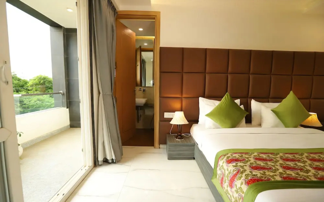 Hotel Keshav Residency - Medicity Gurugram, near Medanta Hospital