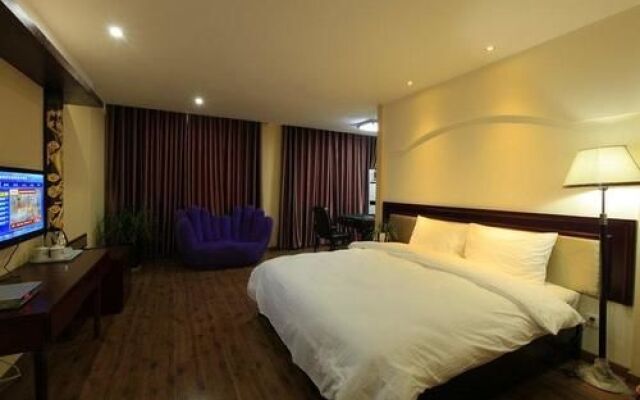 Zhangjiajie Base Youth Hostel