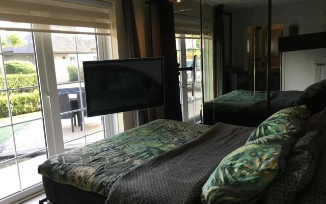 Beach bungalow Hellevoetsluis