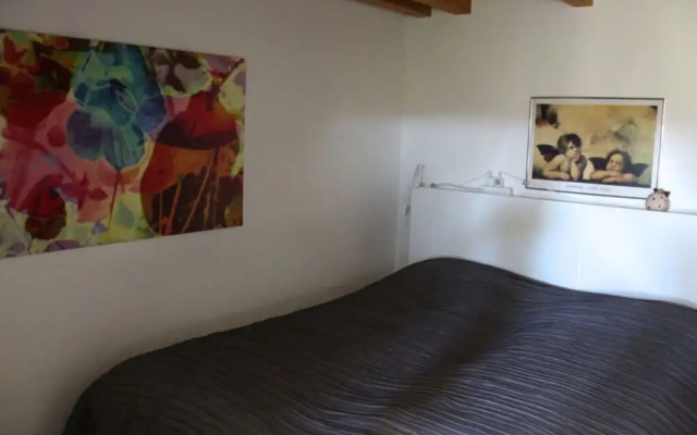 Poppenbull Thatched House