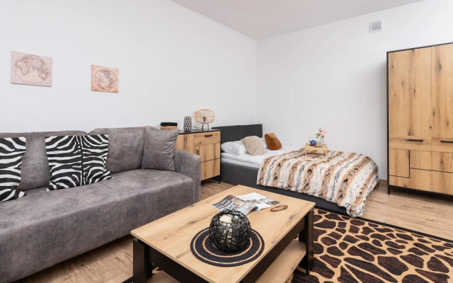 Władysława IV Studio Gdynia by Renters