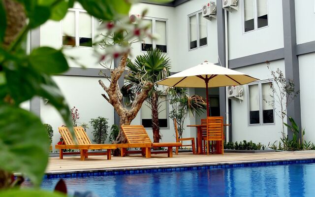 Grand Royal BIL Lombok