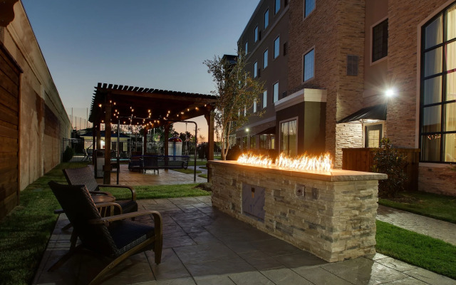 Staybridge Suites Plano - The Colony by IHG