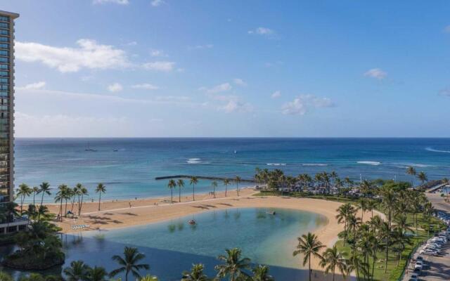 Ilikai 1243 2 Bedrooms 2 Bathrooms Condo