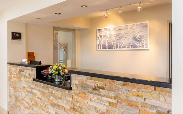 Sleep Inn On The Beach