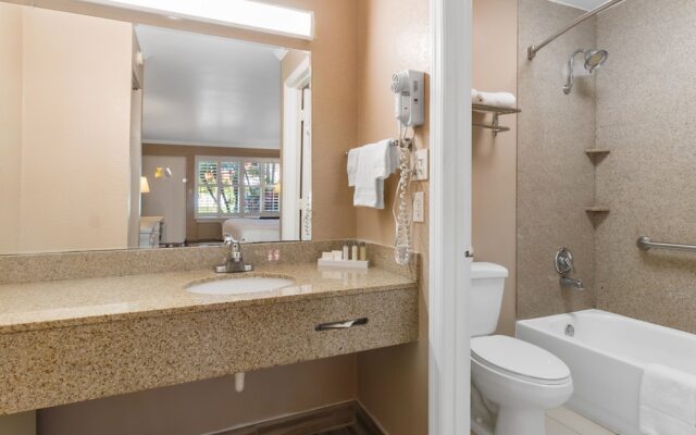 Vero Beach Inn & Suites