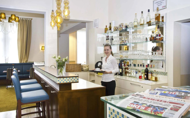 HiLight Suites Hotel