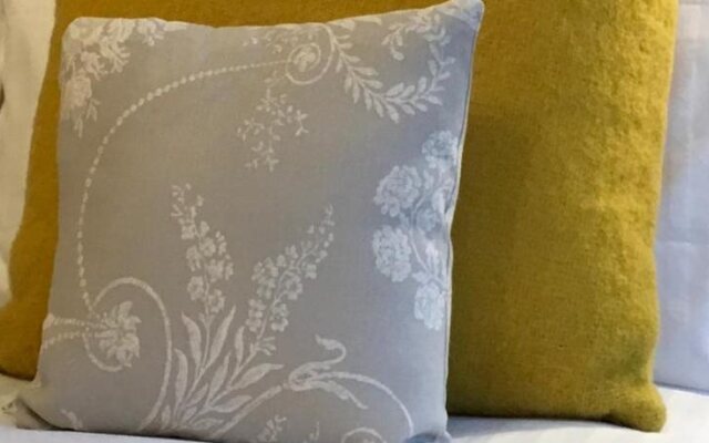 Hill Crest Country Guest House