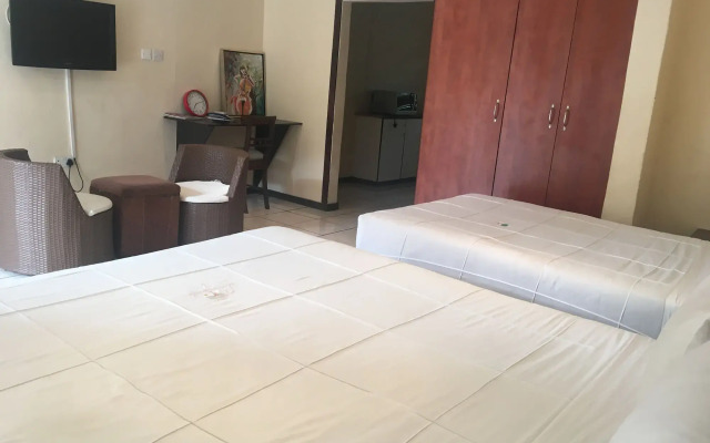 Luxury Wild Inn
