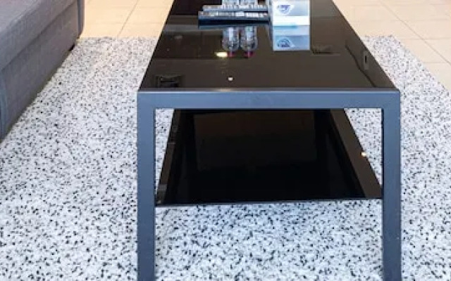 HomesGetaway- 1BR in JLT Lake Views