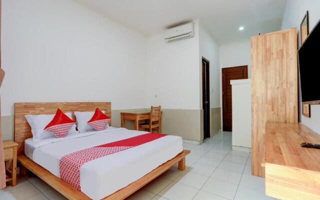 OYO Flagship 90754 Alamanda Guesthouse