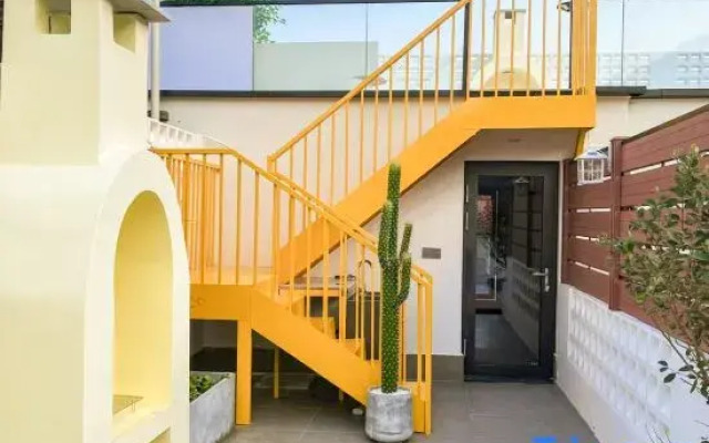 No. 73, Xiwuli · Moganshan French Light Luxury Courtyard Family-friendly Boutique Accommodation