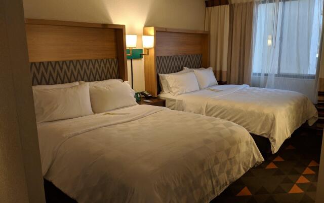 Holiday Inn Champaign by IHG