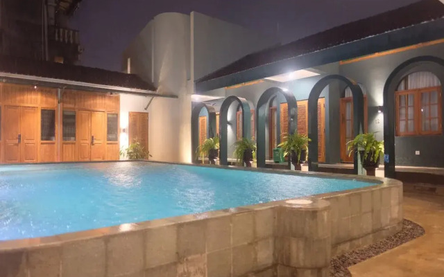 Agung Guest House by RF