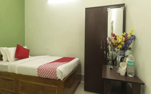 Hotel Aquarium By OYO Rooms